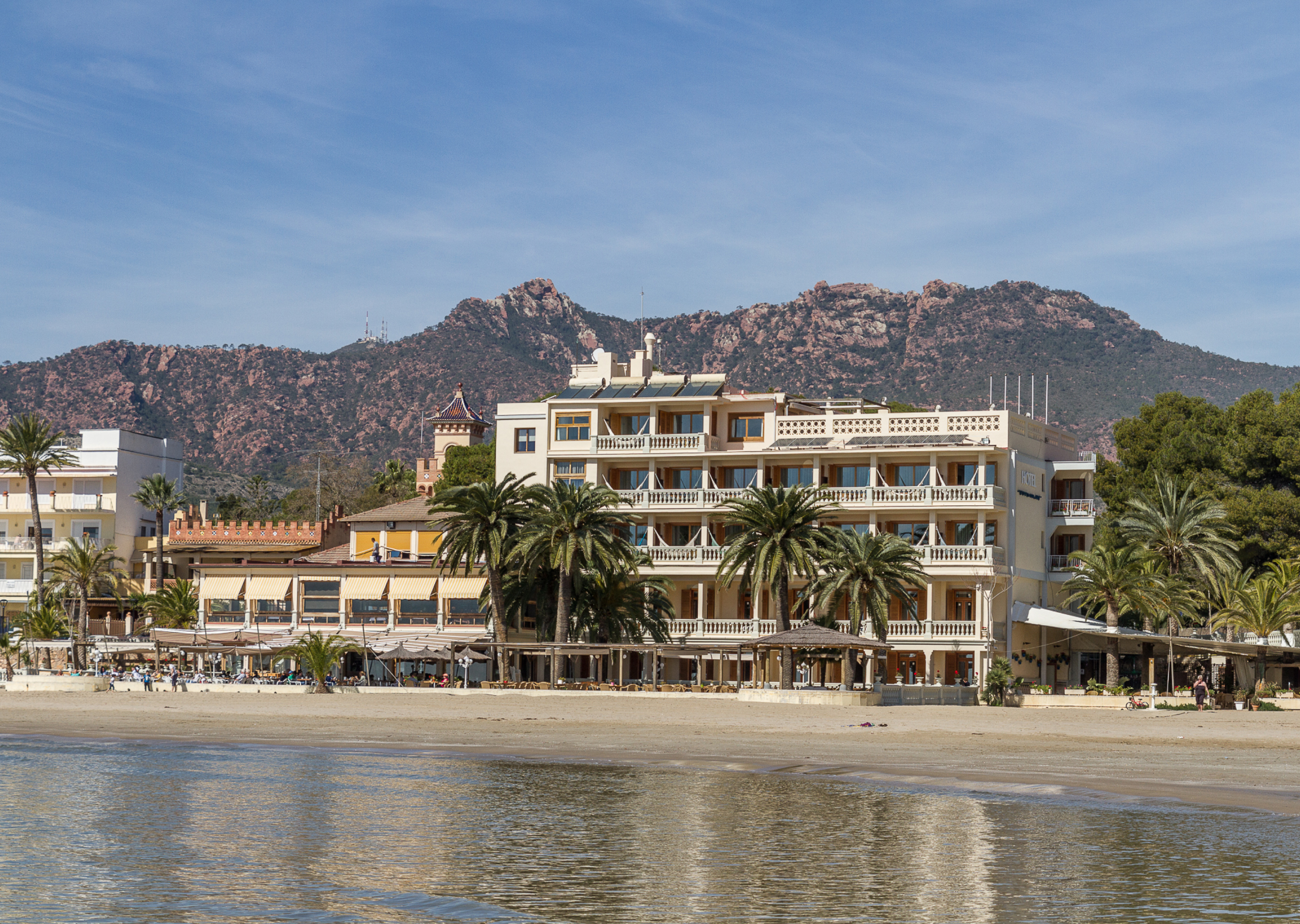 HOTEL VORAMAR